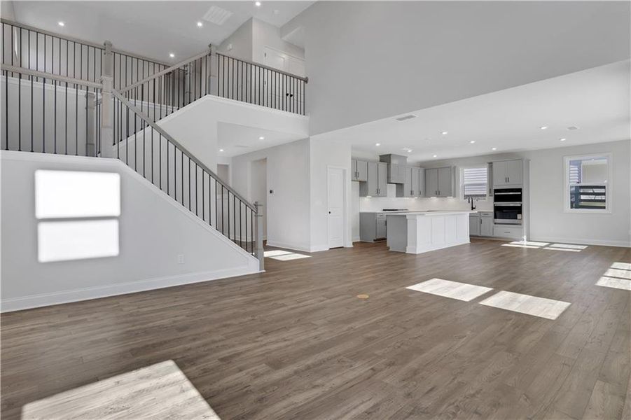 Spacious, unfurnished interior of a new home in Hillside Manor, Powder Springs (Image 24).