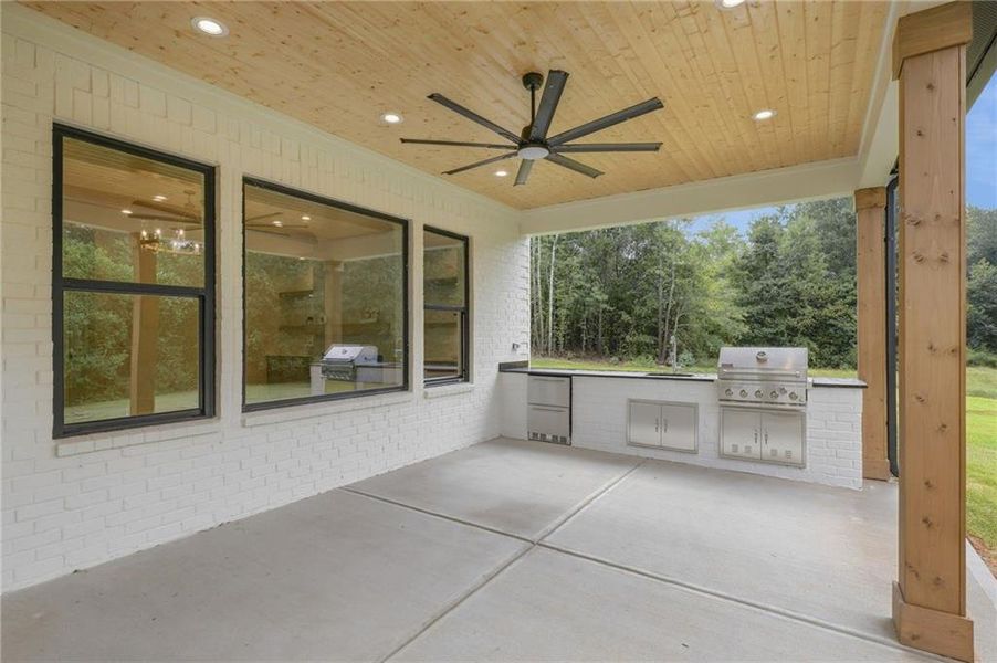 Exterior details and patio area of a home in , Jefferson (Image 42).