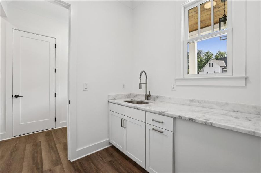 Furnished interior view inside a new home in , Dawsonville (Image 35).