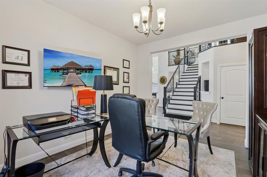 Furnished interior view inside a new home in , Northlake (Image 27).