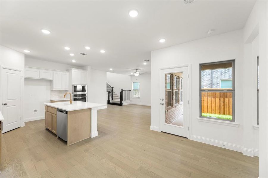 921 Apeldoorn Trail, Little Elm, TX