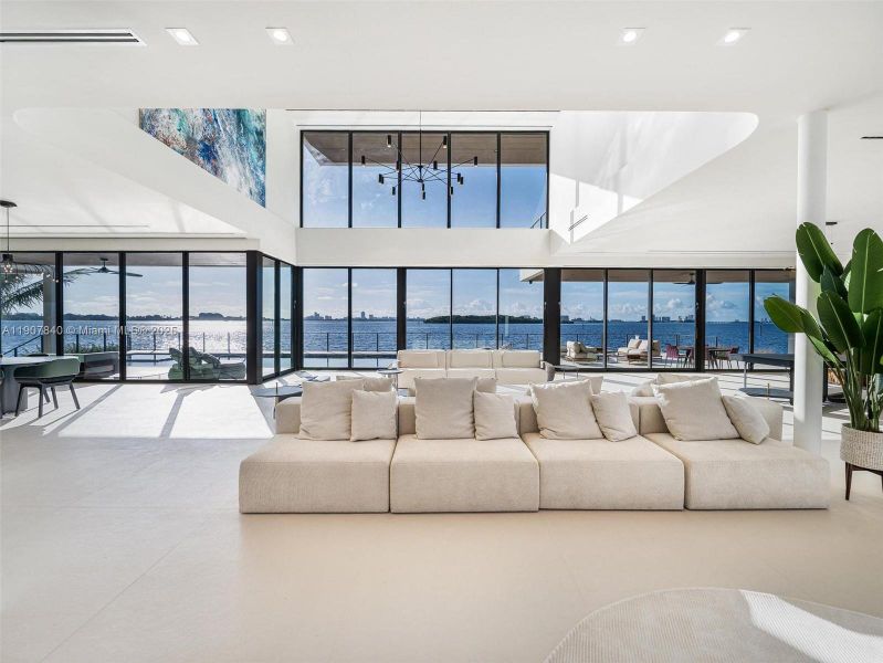 Community amenities in , North Miami (Image 44). Community amenities in , North Miami (Image 44).