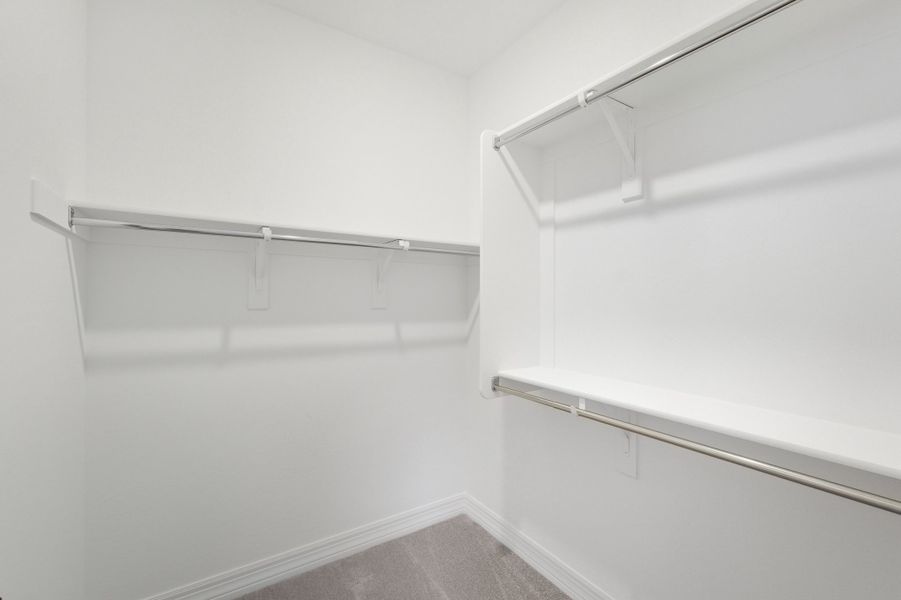 Spacious, unfurnished interior of a new home in Artisan at Asante, Surprise (Image 24).