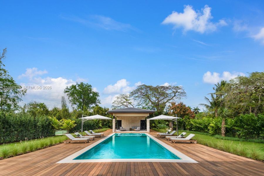 Community amenities in , Miami (Image 77).