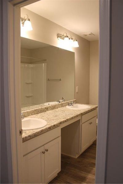 Furnished interior view inside a new home in , Dallas (Image 15). Furnished interior view inside a new home in , Dallas (Image 15).