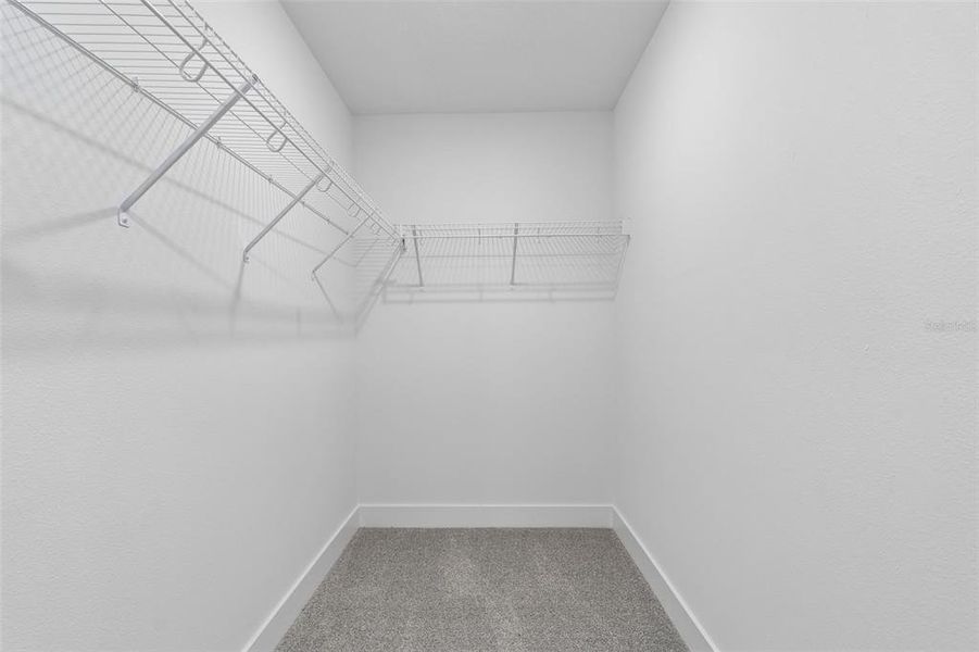 Spacious, unfurnished interior of a new home in Abbey Glen, Dade City (Image 66).