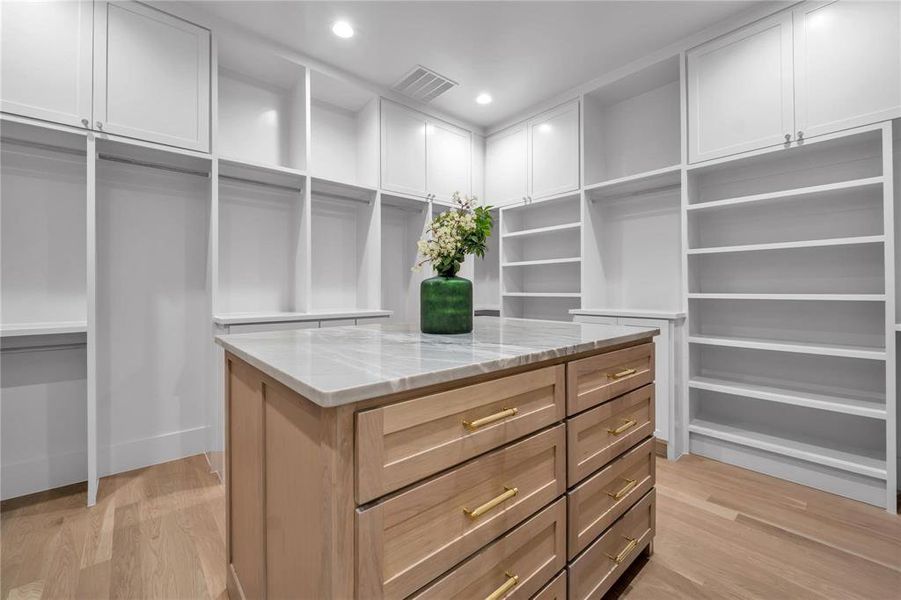 Furnished interior view inside a new home in , Dallas (Image 19).