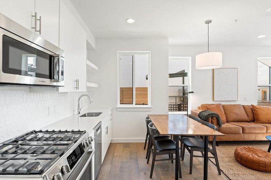 Images are for illustrative purposes only. Photos reflect a similar floor plan and are intended to convey the overall look and feel of the interiors and community. Images are for illustrative purposes only. Photos reflect a similar floor plan and are intended to convey the overall look and feel of the interiors and community.