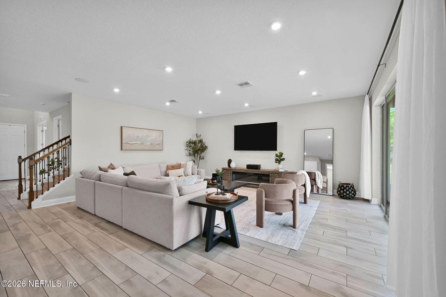 Furnished interior view inside a new home in , Middleburg (Image 18).