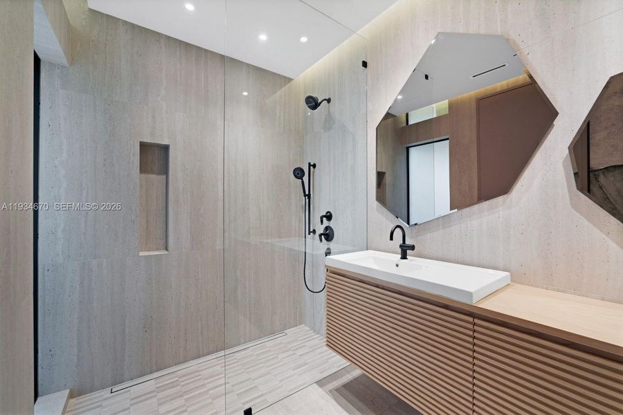 Furnished interior view inside a new home in , Fort Lauderdale (Image 21).