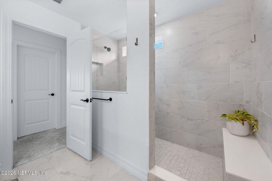 Furnished interior view inside a new home in Rolling Hills, St. Augustine (Image 37).