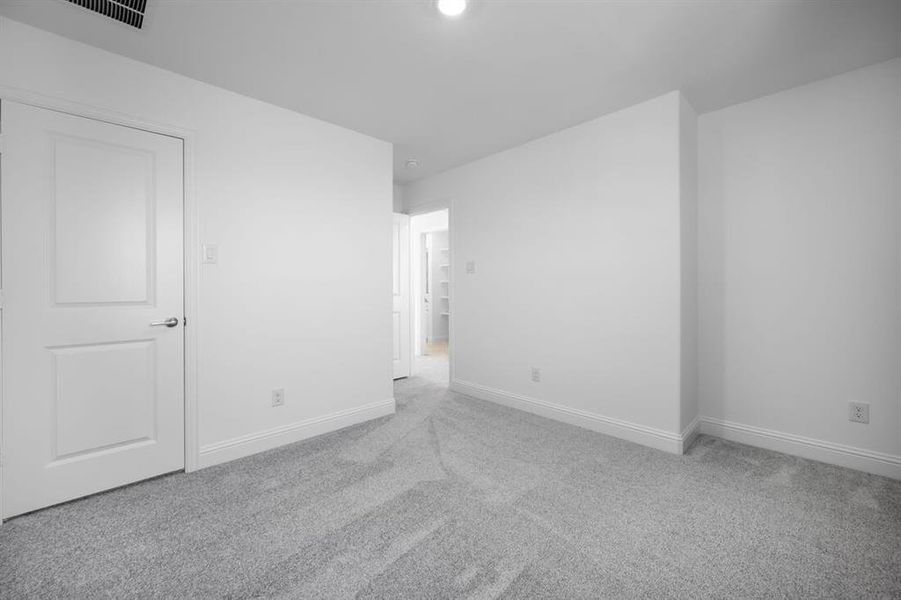 Spacious, unfurnished interior of a new home in North Sky Celina, Celina (Image 29).