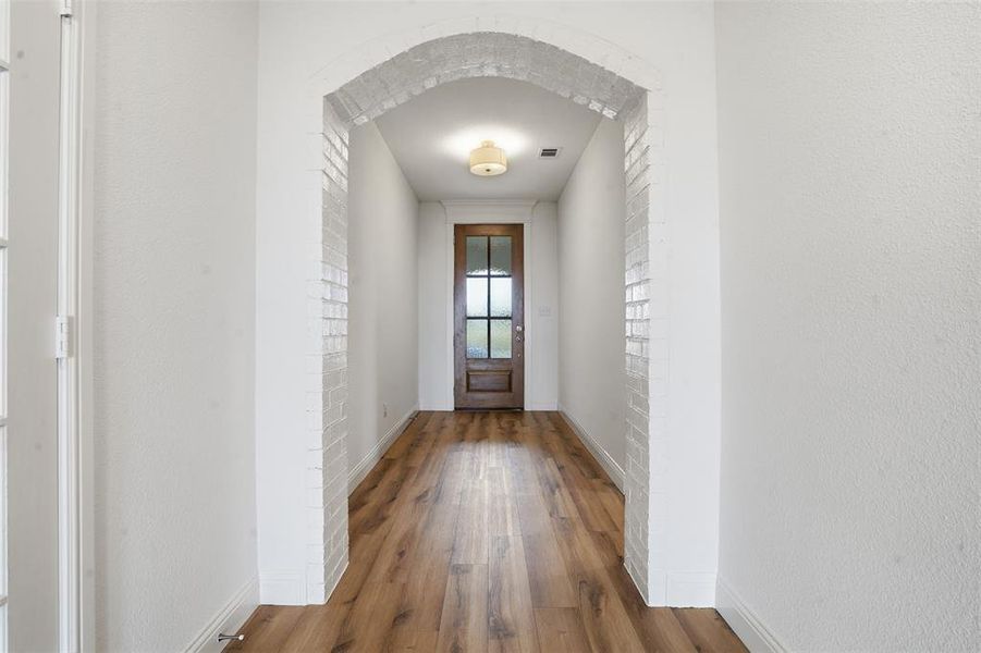 Spacious, unfurnished interior of a new home in Wildcat Ridge, Godley (Image 15). Spacious, unfurnished interior of a new home in Wildcat Ridge, Godley (Image 15).