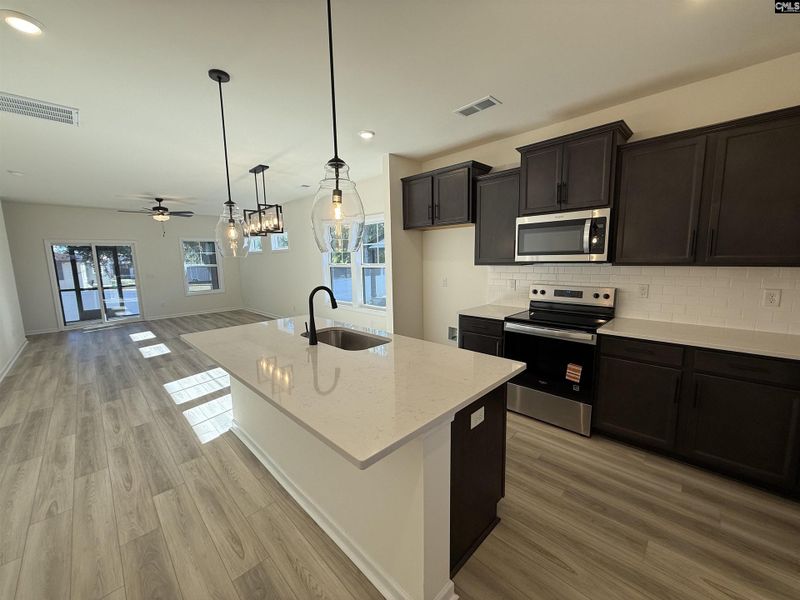 105 Odell-Right Side