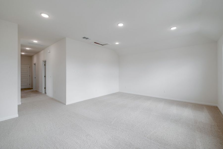 Spacious, unfurnished interior of a new home in Trinity Ranch, Elgin (Image 25). Spacious, unfurnished interior of a new home in Trinity Ranch, Elgin (Image 25).