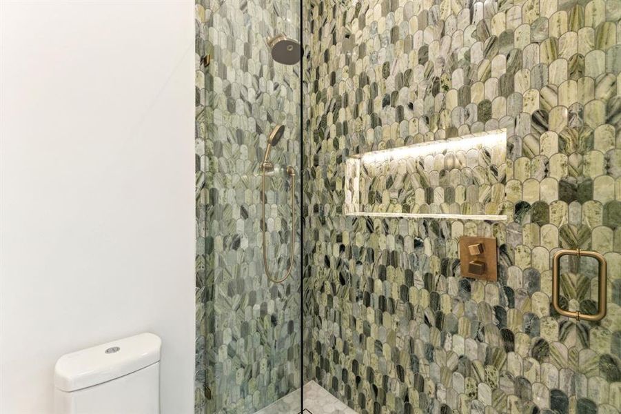 Image 38 of a home in .