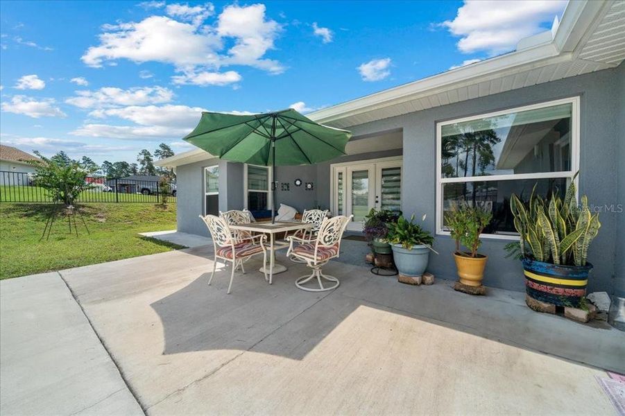 Front exterior of a new home in , Ocala, FL, highlighting curb appeal (Image 28). Front exterior of a new home in , Ocala, FL, highlighting curb appeal (Image 28).
