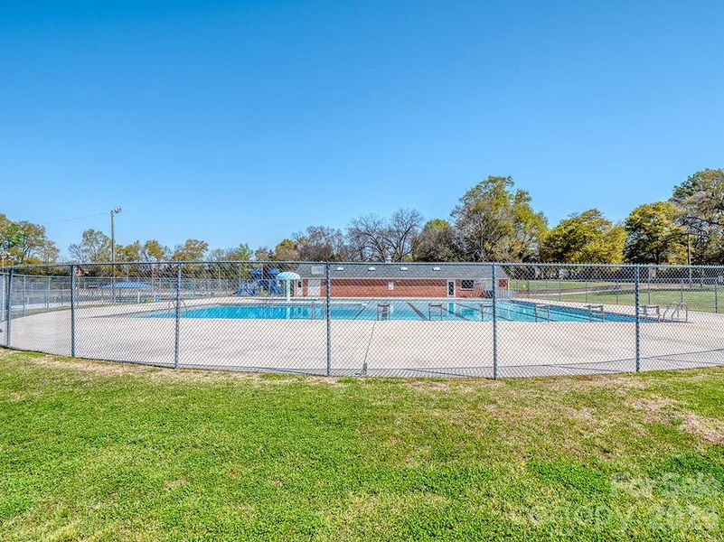 Community amenities in , Lancaster (Image 30). Community amenities in , Lancaster (Image 30).