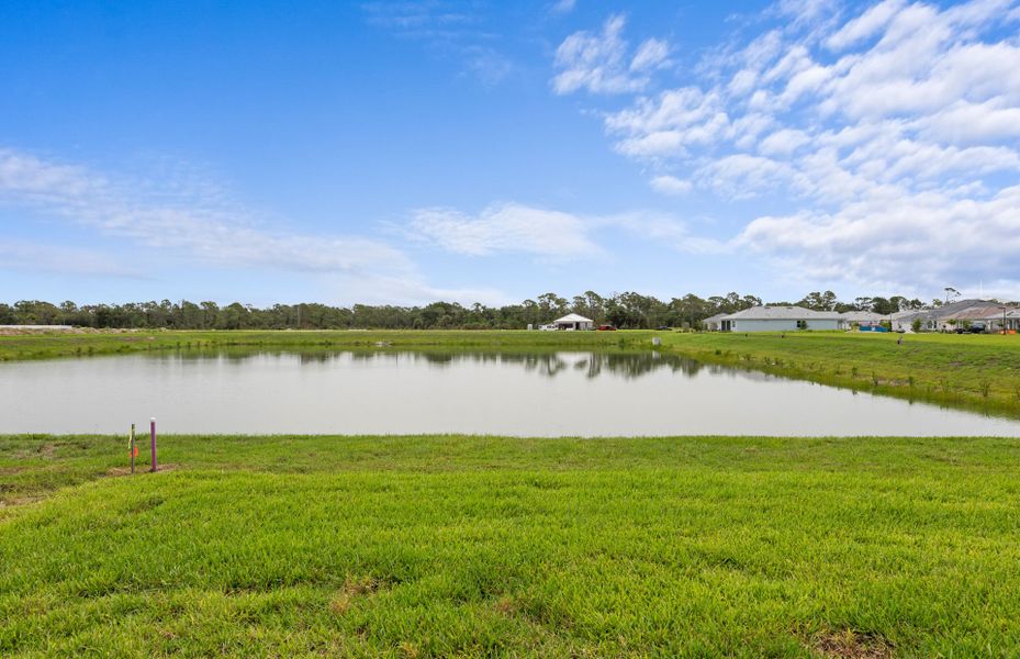 Natural landscape and outdoor views near Shores at Stillwater in Englewood (Image 31). Natural landscape and outdoor views near Shores at Stillwater in Englewood (Image 31).