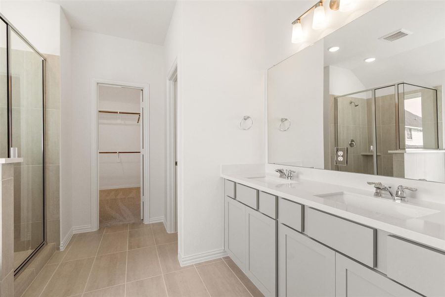 Furnished interior view inside a new home in Ellis Cove, Seabrook (Image 7).