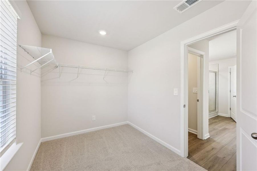 Spacious, unfurnished interior of a new home in Westmont Preserve, Powder Springs (Image 23).