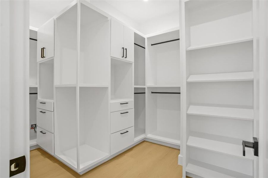 Image 29 of a home in .