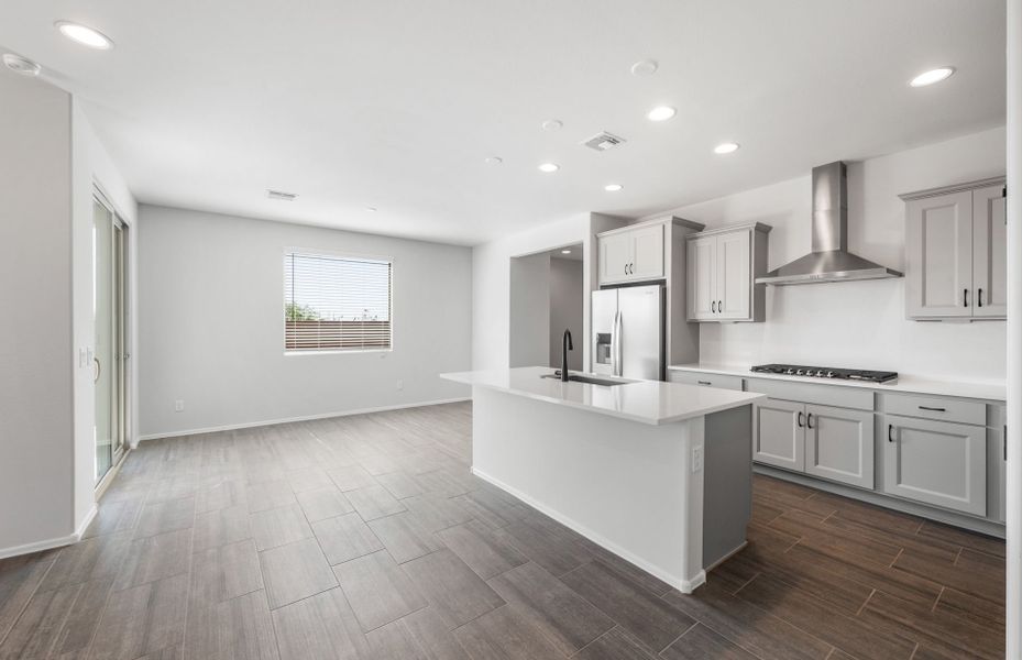 Furnished interior view inside a new home in Sun City Anthem at Merrill Ranch, Florence (Image 5).