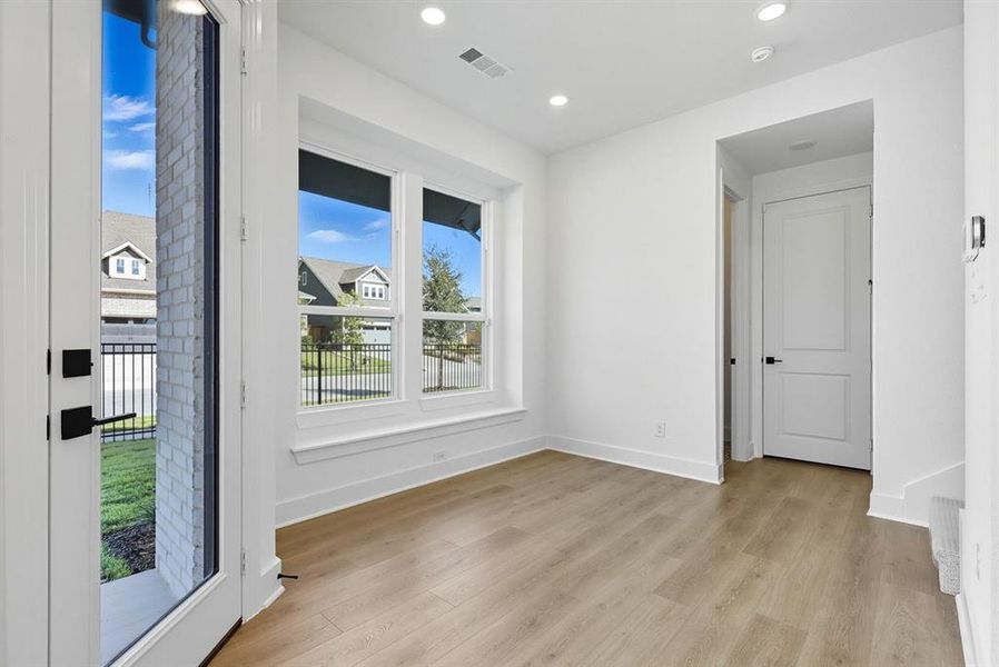 Spacious, unfurnished interior of a new home in Walsh: Townhomes - The Patios, Aledo (Image 20). Spacious, unfurnished interior of a new home in Walsh: Townhomes - The Patios, Aledo (Image 20).