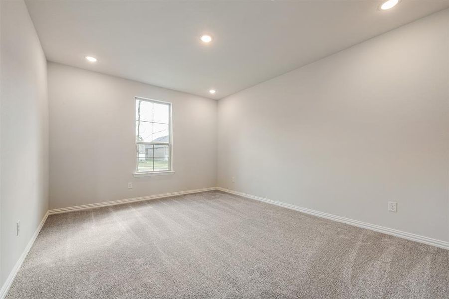 Spacious, unfurnished interior of a new home in Arbors at Legacy Hills, Celina (Image 24).