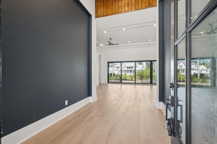 Spacious, unfurnished interior of a new home in , Ravenel (Image 24).