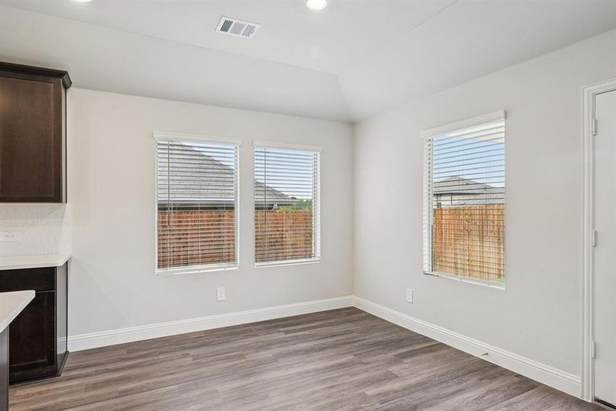 Spacious, unfurnished interior of a new home in Simpson Crossing - Signature Series, McKinney (Image 28). Spacious, unfurnished interior of a new home in Simpson Crossing - Signature Series, McKinney (Image 28).