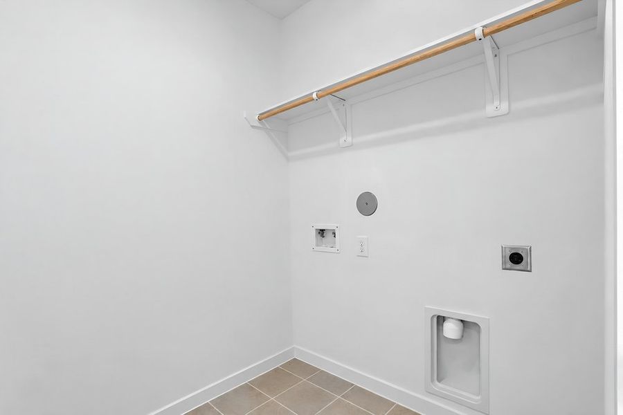 Spacious, unfurnished interior of a new home in Avalon at Cypress, Cypress (Image 31).