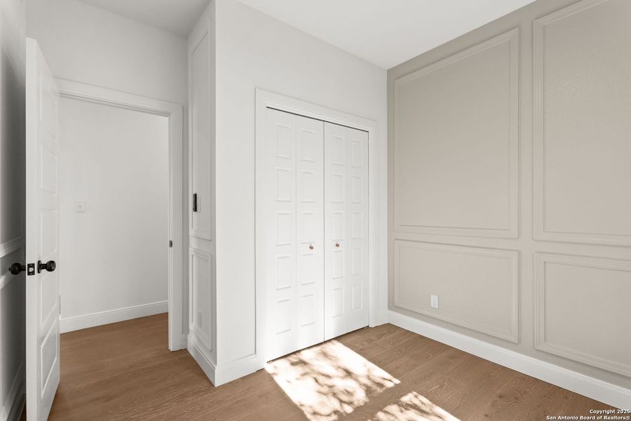 Spacious, unfurnished interior of a new home in , San Antonio (Image 22).