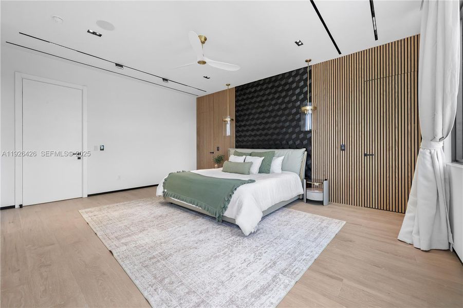 Furnished interior view inside a new home in , Fort Lauderdale (Image 16).