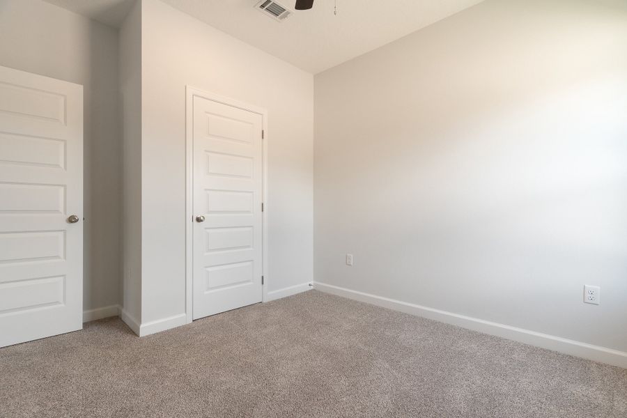 Spacious, unfurnished interior of a new home in Blossom Grove, Crestview (Image 30).