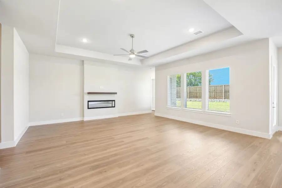 Spacious, unfurnished interior of a new home in Rainwater Crossing, Celina (Image 19).