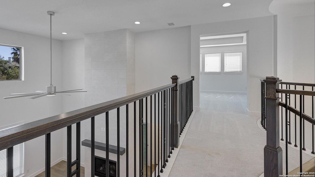 Spacious, unfurnished interior of a new home in The Dominion 70', San Antonio (Image 16). Spacious, unfurnished interior of a new home in The Dominion 70', San Antonio (Image 16).