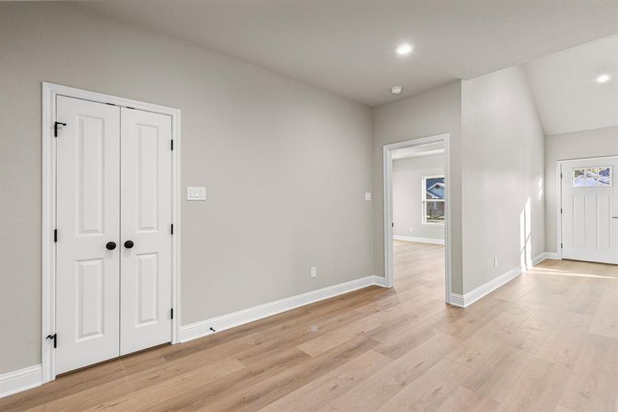 Spacious, unfurnished interior of a new home in , Waco (Image 14). Spacious, unfurnished interior of a new home in , Waco (Image 14).