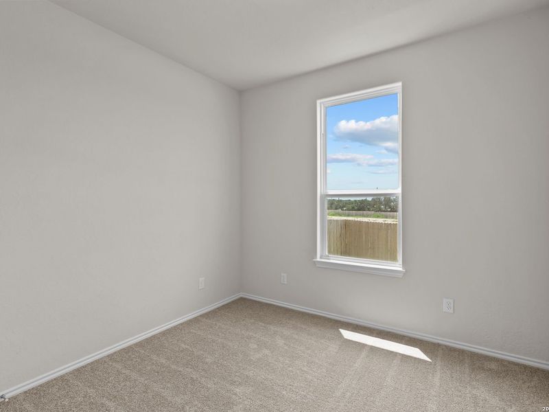 Spacious, unfurnished interior of a new home in Meadows at Oak Creek, San Antonio (Image 28).