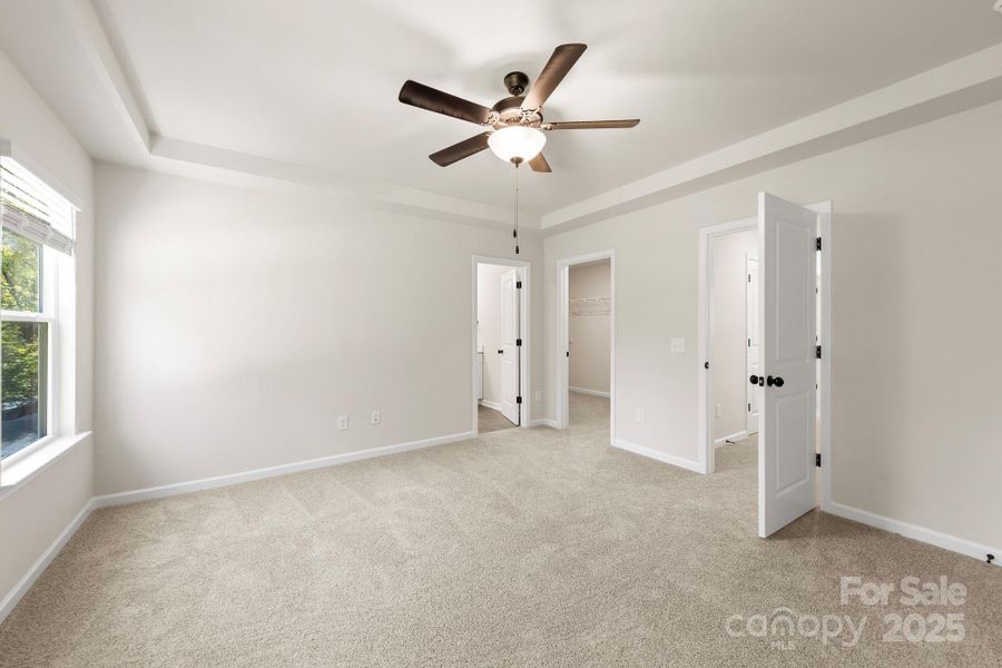 Spacious, unfurnished interior of a new home in , Charlotte (Image 19).