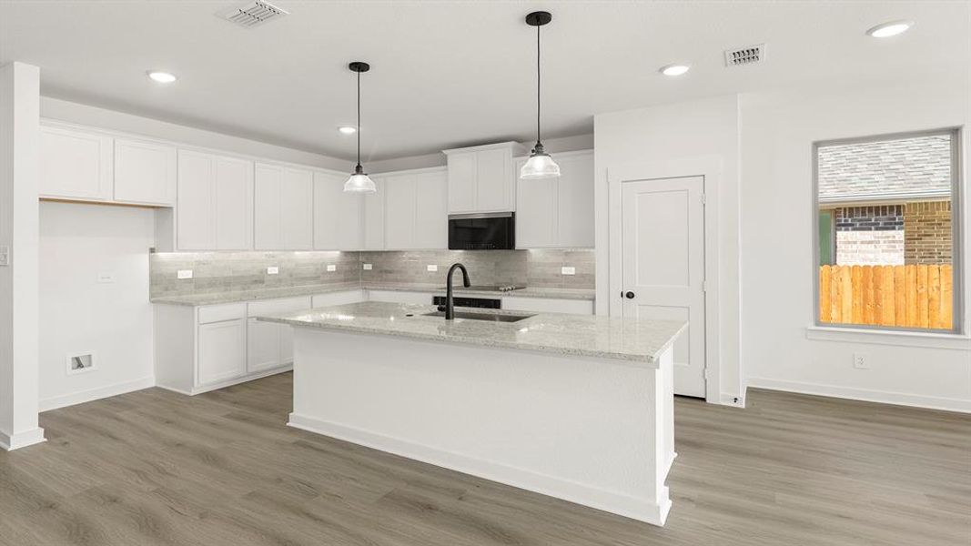 09. 1105 Rushing - Kitchen (2)