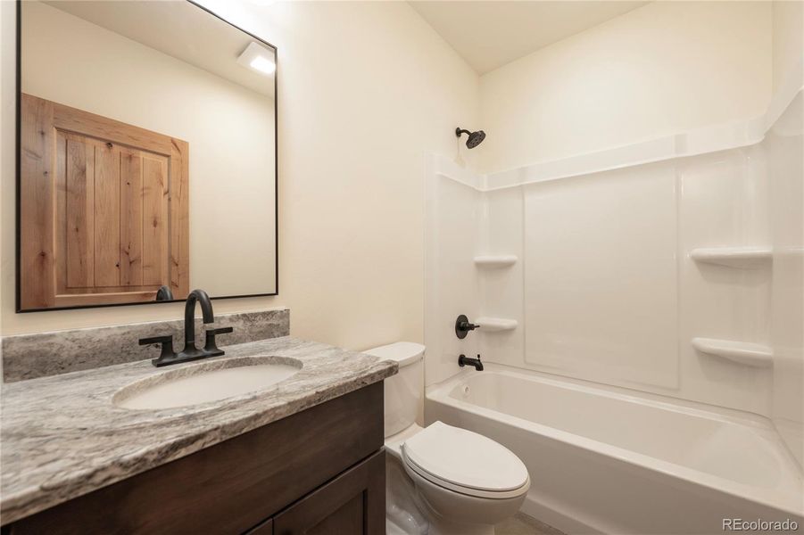 Basement full bathroom