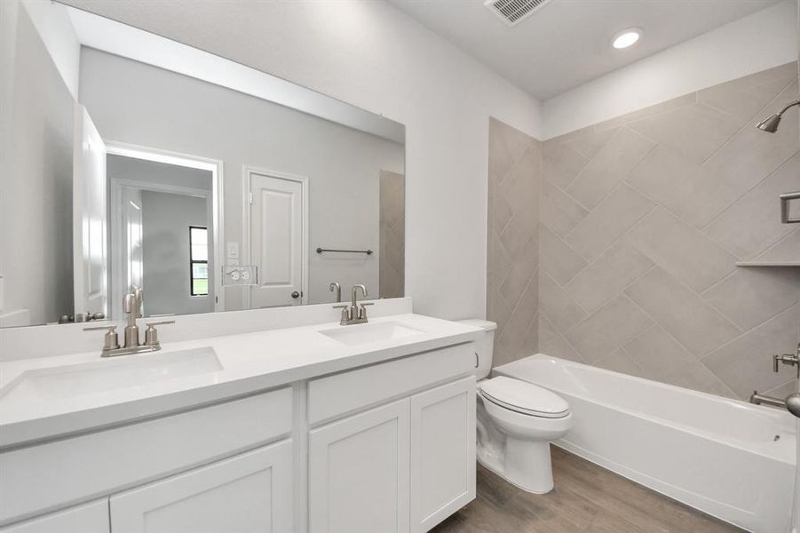 Furnished interior view inside a new home in Elyson: Elyson Duets, Katy (Image 35). Furnished interior view inside a new home in Elyson: Elyson Duets, Katy (Image 35).