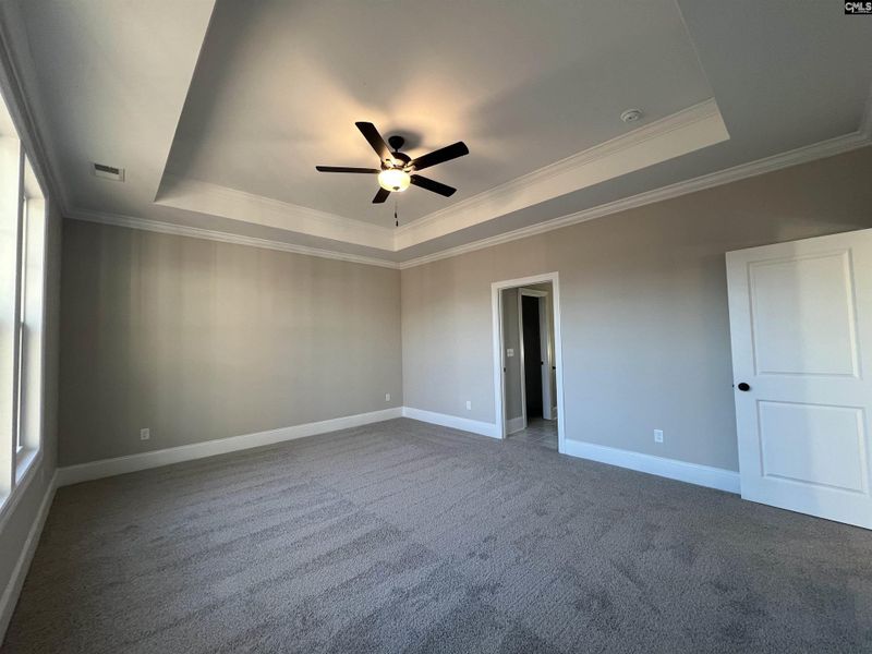 Spacious, unfurnished interior of a new home in The Cove, Sumter (Image 34).