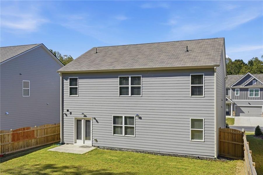 Exterior details and patio area of a home in , Dawsonville (Image 3).