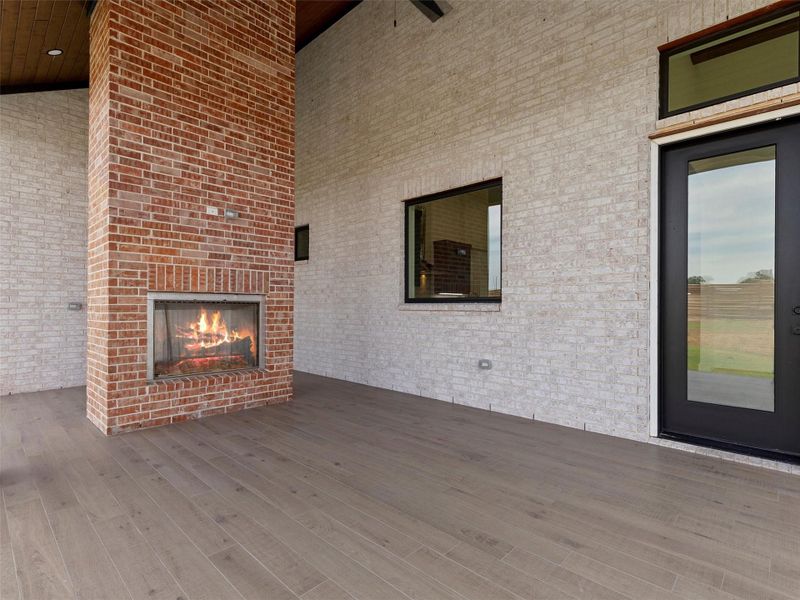 Exterior details and patio area of a home in , Smithville (Image 2).