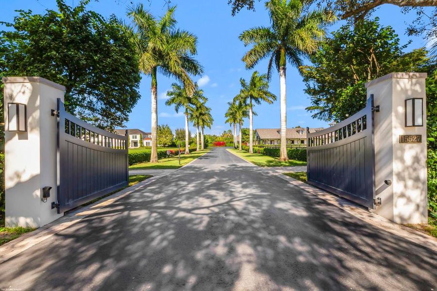 15527 Imperial Point Ln 010