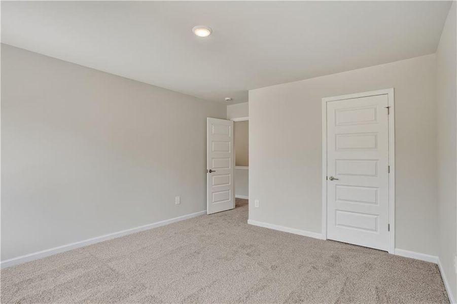 Spacious, unfurnished interior of a new home in Austin Ridge, Commerce (Image 27).