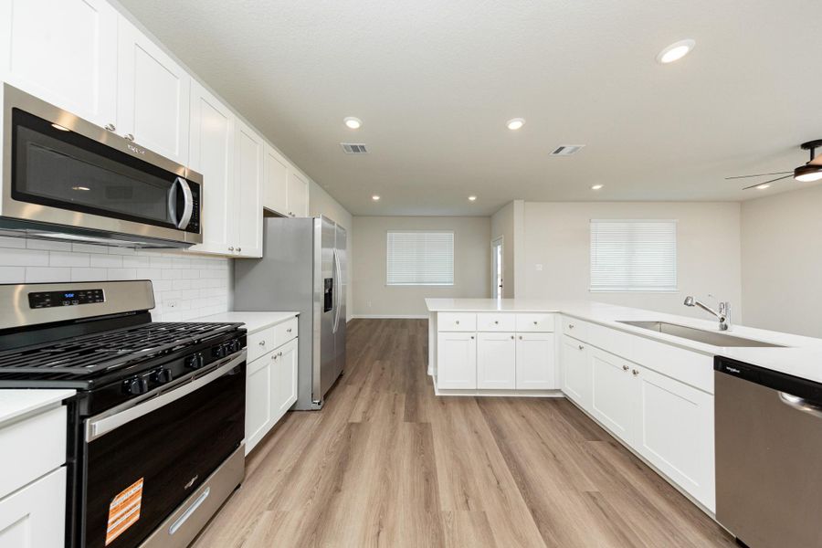 Furnished interior view inside a new home in River's Edge, Conroe (Image 12).