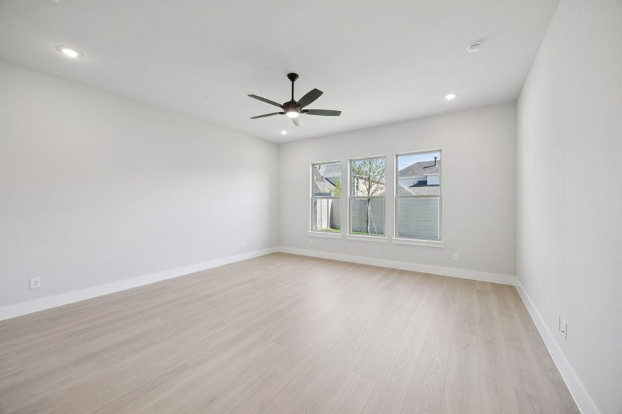 Spacious, unfurnished interior of a new home in Painted Tree Lakeside, McKinney (Image 22). Spacious, unfurnished interior of a new home in Painted Tree Lakeside, McKinney (Image 22).